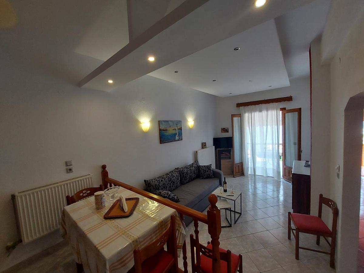 George'S Apartment Loutraki  Eksteriør bilde