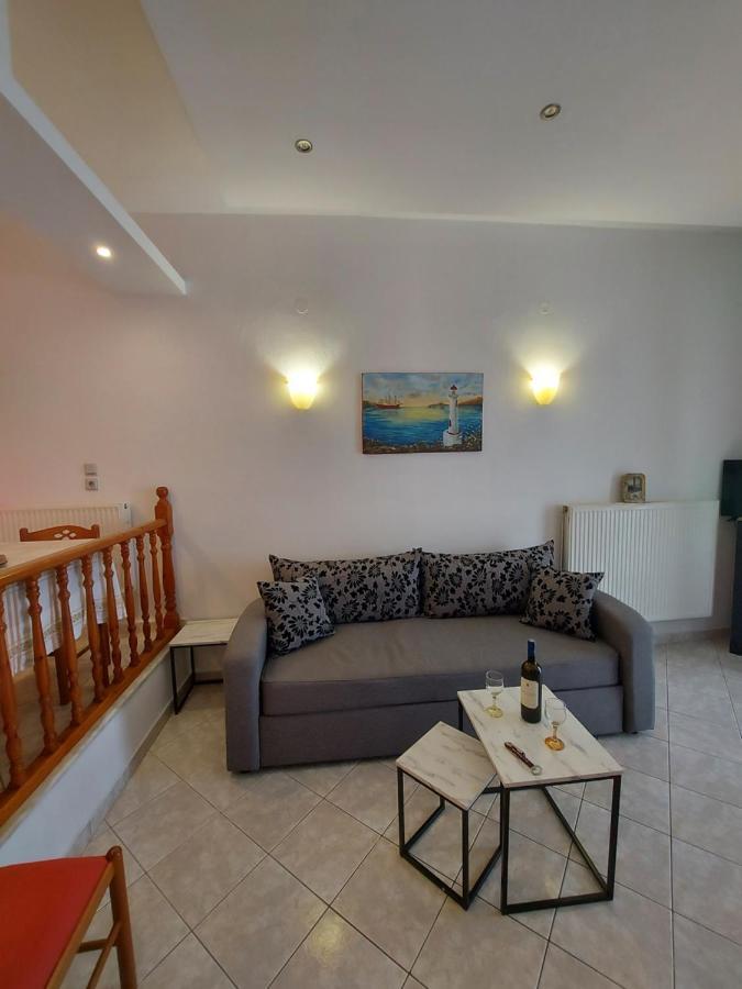George'S Apartment Loutraki  Eksteriør bilde